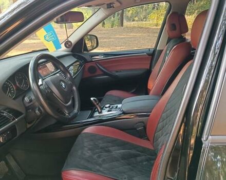 Чорний БМВ Х5, об'ємом двигуна 3 л та пробігом 241 тис. км за 17000 $, фото 41 на Automoto.ua