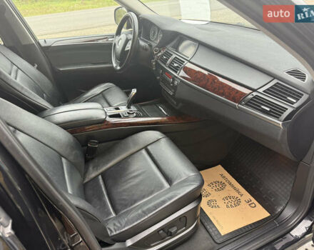 Черный БМВ Х5, объемом двигателя 2.99 л и пробегом 350 тыс. км за 14300 $, фото 11 на Automoto.ua