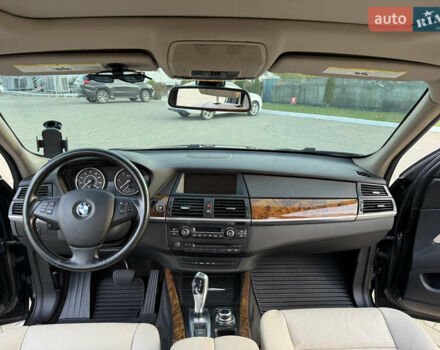 Черный БМВ Х5, объемом двигателя 3 л и пробегом 297 тыс. км за 16900 $, фото 15 на Automoto.ua