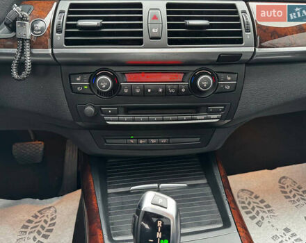 Чорний БМВ Х5, об'ємом двигуна 3 л та пробігом 209 тис. км за 13999 $, фото 15 на Automoto.ua