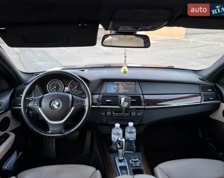Чорний БМВ Х5, об'ємом двигуна 3 л та пробігом 260 тис. км за 16999 $, фото 15 на Automoto.ua