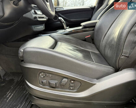 Чорний БМВ Х5, об'ємом двигуна 2.99 л та пробігом 288 тис. км за 18800 $, фото 28 на Automoto.ua