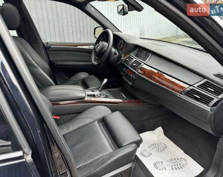 Чорний БМВ Х5, об'ємом двигуна 3 л та пробігом 209 тис. км за 13999 $, фото 18 на Automoto.ua