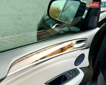 Черный БМВ Х5, объемом двигателя 3 л и пробегом 297 тыс. км за 16900 $, фото 25 на Automoto.ua