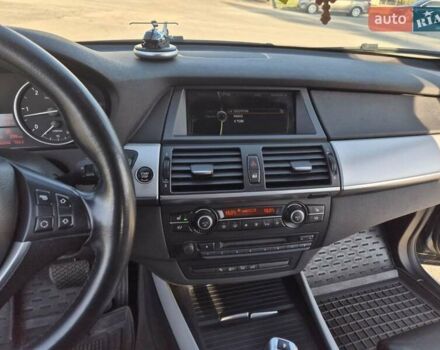 Черный БМВ Х5, объемом двигателя 3 л и пробегом 340 тыс. км за 16500 $, фото 2 на Automoto.ua