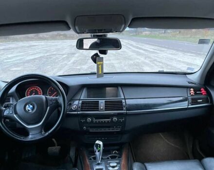 Чорний БМВ Х5, об'ємом двигуна 3 л та пробігом 300 тис. км за 4500 $, фото 5 на Automoto.ua