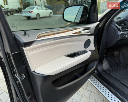 Черный БМВ Х5, объемом двигателя 3 л и пробегом 297 тыс. км за 16900 $, фото 22 на Automoto.ua