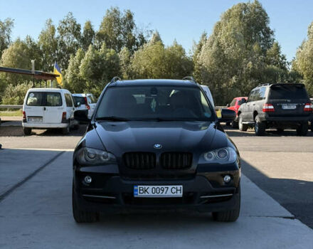Чорний БМВ Х5, об'ємом двигуна 3 л та пробігом 300 тис. км за 14000 $, фото 1 на Automoto.ua