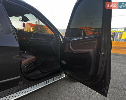 Черный БМВ Х5, объемом двигателя 3 л и пробегом 278 тыс. км за 21100 $, фото 11 на Automoto.ua