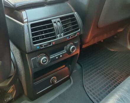 Чорний БМВ Х5, об'ємом двигуна 3 л та пробігом 258 тис. км за 15300 $, фото 2 на Automoto.ua
