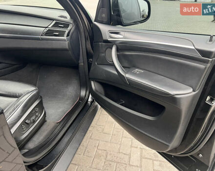 Черный БМВ Х5, объемом двигателя 2.98 л и пробегом 292 тыс. км за 15800 $, фото 13 на Automoto.ua