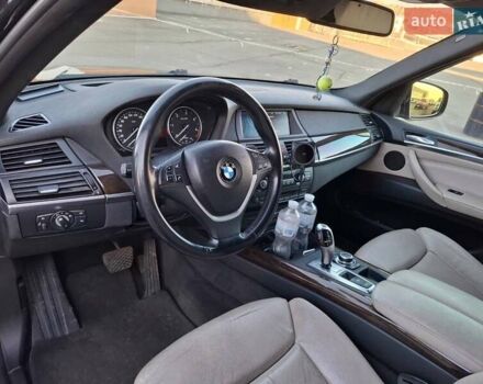 Чорний БМВ Х5, об'ємом двигуна 3 л та пробігом 260 тис. км за 16999 $, фото 12 на Automoto.ua