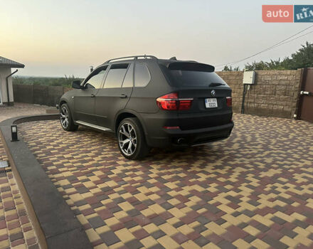 Чорний БМВ Х5, об'ємом двигуна 3 л та пробігом 243 тис. км за 13500 $, фото 10 на Automoto.ua