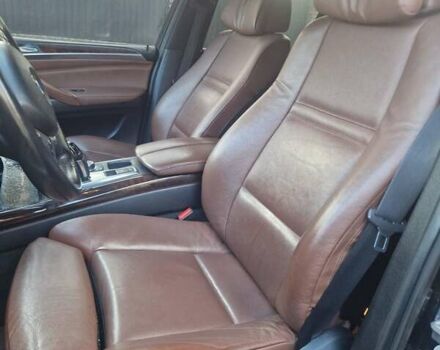 Черный БМВ Х5, объемом двигателя 2.99 л и пробегом 315 тыс. км за 15500 $, фото 11 на Automoto.ua