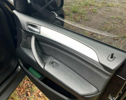 Чорний БМВ Х5, об'ємом двигуна 3 л та пробігом 220 тис. км за 18000 $, фото 9 на Automoto.ua
