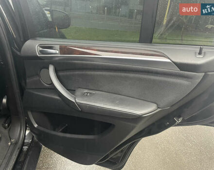 Чорний БМВ Х5, об'ємом двигуна 3 л та пробігом 212 тис. км за 14500 $, фото 34 на Automoto.ua