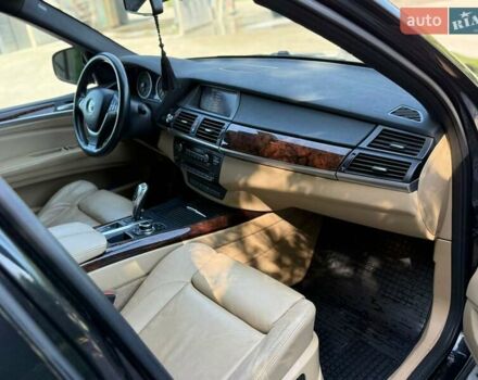 Черный БМВ Х5, объемом двигателя 3 л и пробегом 292 тыс. км за 17700 $, фото 58 на Automoto.ua