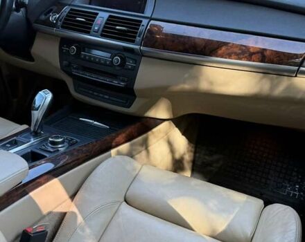 Черный БМВ Х5, объемом двигателя 3 л и пробегом 292 тыс. км за 17700 $, фото 48 на Automoto.ua