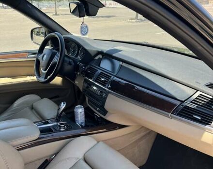 Черный БМВ Х5, объемом двигателя 3 л и пробегом 313 тыс. км за 21000 $, фото 8 на Automoto.ua