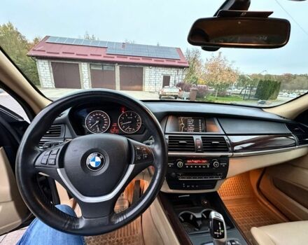 Чорний БМВ Х5, об'ємом двигуна 3 л та пробігом 204 тис. км за 3999 $, фото 2 на Automoto.ua