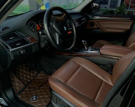 Чорний БМВ Х5, об'ємом двигуна 3 л та пробігом 290 тис. км за 13500 $, фото 3 на Automoto.ua
