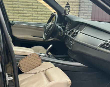 Черный БМВ Х5, объемом двигателя 3 л и пробегом 296 тыс. км за 16200 $, фото 11 на Automoto.ua