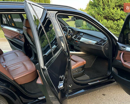 Черный БМВ Х5, объемом двигателя 3 л и пробегом 297 тыс. км за 21500 $, фото 10 на Automoto.ua