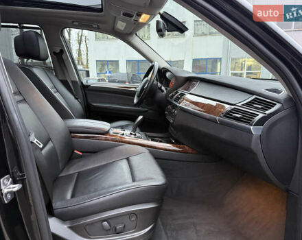 Черный БМВ Х5, объемом двигателя 2.99 л и пробегом 259 тыс. км за 16800 $, фото 72 на Automoto.ua