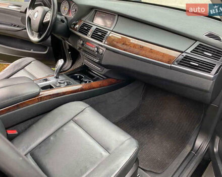 Чорний БМВ Х5, об'ємом двигуна 3 л та пробігом 4 тис. км за 13800 $, фото 3 на Automoto.ua