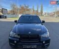 Черный БМВ Х5, объемом двигателя 3 л и пробегом 243 тыс. км за 16000 $, фото 1 на Automoto.ua