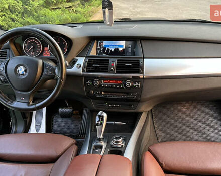 Черный БМВ Х5, объемом двигателя 3 л и пробегом 297 тыс. км за 21500 $, фото 9 на Automoto.ua