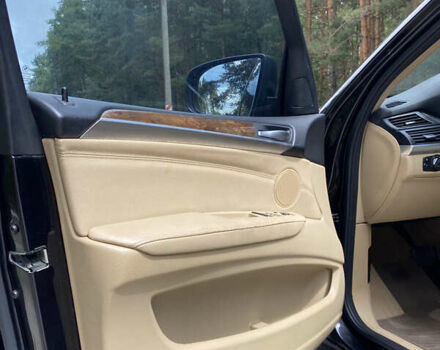 Черный БМВ Х5, объемом двигателя 3 л и пробегом 205 тыс. км за 13300 $, фото 59 на Automoto.ua