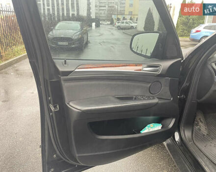 Чорний БМВ Х5, об'ємом двигуна 3 л та пробігом 212 тис. км за 14500 $, фото 24 на Automoto.ua
