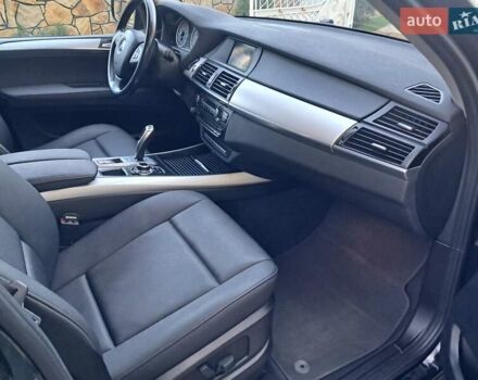 Чорний БМВ Х5, об'ємом двигуна 3 л та пробігом 191 тис. км за 14500 $, фото 64 на Automoto.ua