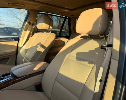 Черный БМВ Х5, объемом двигателя 2.98 л и пробегом 232 тыс. км за 15300 $, фото 19 на Automoto.ua