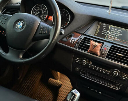 Чорний БМВ Х5, об'ємом двигуна 2.98 л та пробігом 215 тис. км за 12450 $, фото 21 на Automoto.ua