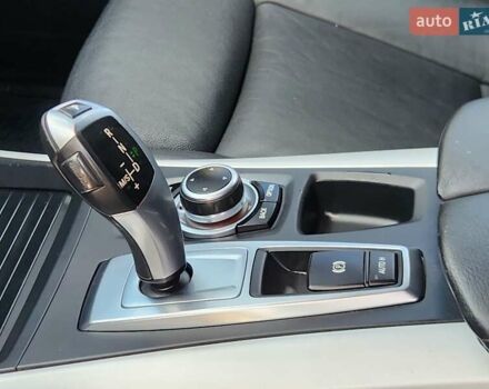 Чорний БМВ Х5, об'ємом двигуна 3 л та пробігом 218 тис. км за 17750 $, фото 73 на Automoto.ua