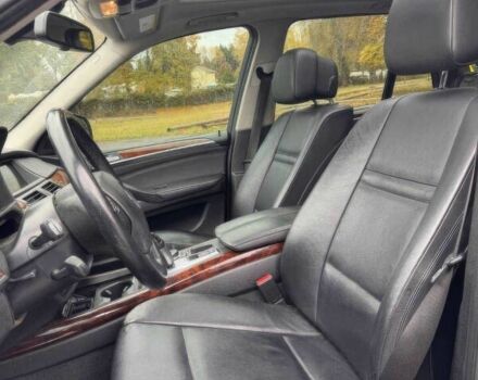 Чорний БМВ Х5, об'ємом двигуна 3 л та пробігом 72 тис. км за 12000 $, фото 7 на Automoto.ua