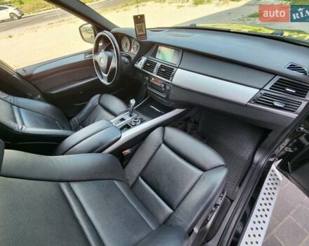 Чорний БМВ Х5, об'ємом двигуна 3 л та пробігом 218 тис. км за 17750 $, фото 52 на Automoto.ua