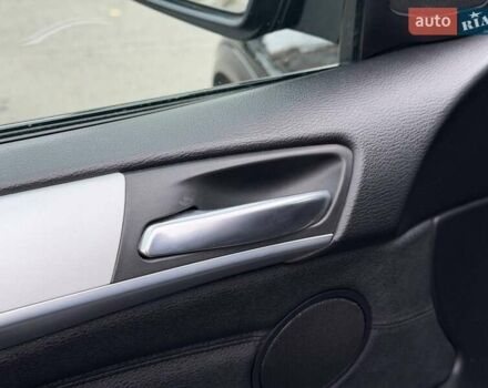 Чорний БМВ Х5, об'ємом двигуна 3 л та пробігом 350 тис. км за 18500 $, фото 34 на Automoto.ua