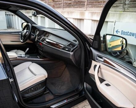 Чорний БМВ Х5, об'ємом двигуна 3 л та пробігом 250 тис. км за 13000 $, фото 9 на Automoto.ua
