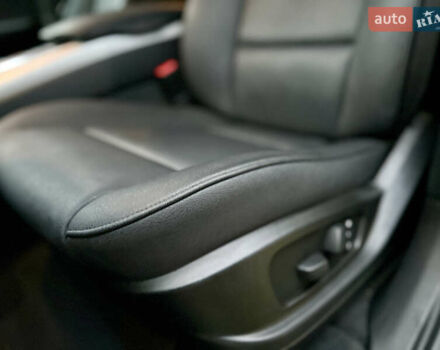 Чорний БМВ Х5, об'ємом двигуна 3 л та пробігом 189 тис. км за 13500 $, фото 51 на Automoto.ua