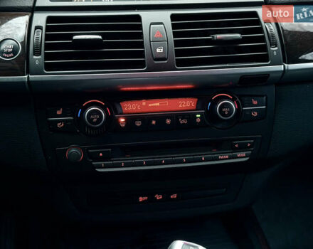 Черный БМВ Х5, объемом двигателя 2.98 л и пробегом 137 тыс. км за 9999 $, фото 18 на Automoto.ua