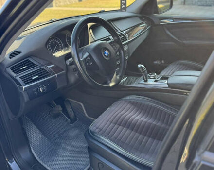 Чорний БМВ Х5, об'ємом двигуна 3 л та пробігом 216 тис. км за 17500 $, фото 18 на Automoto.ua