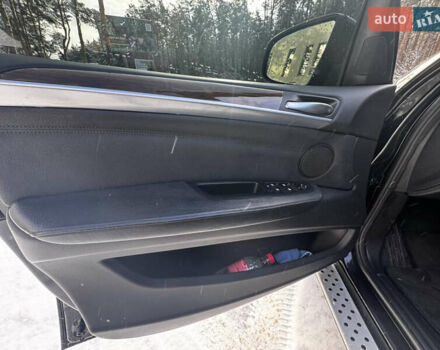 Чорний БМВ Х5, об'ємом двигуна 2.99 л та пробігом 242 тис. км за 19500 $, фото 7 на Automoto.ua