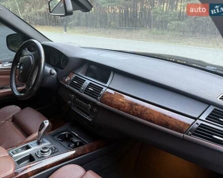 Черный БМВ Х5, объемом двигателя 3 л и пробегом 264 тыс. км за 20900 $, фото 24 на Automoto.ua