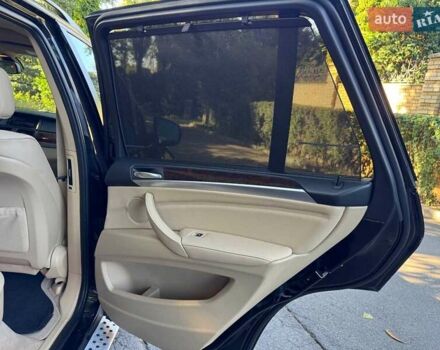 Чорний БМВ Х5, об'ємом двигуна 3 л та пробігом 119 тис. км за 14690 $, фото 21 на Automoto.ua