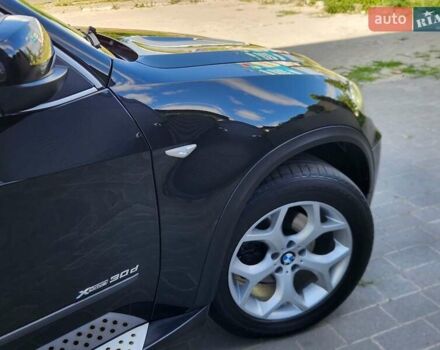 Чорний БМВ Х5, об'ємом двигуна 3 л та пробігом 218 тис. км за 17750 $, фото 39 на Automoto.ua