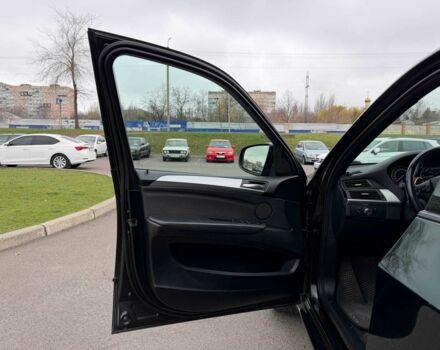 Чорний БМВ Х5, об'ємом двигуна 3 л та пробігом 250 тис. км за 18500 $, фото 14 на Automoto.ua