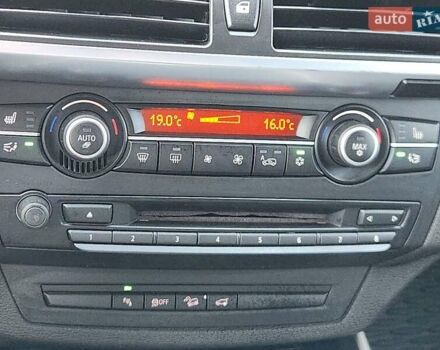 Чорний БМВ Х5, об'ємом двигуна 3 л та пробігом 218 тис. км за 17750 $, фото 76 на Automoto.ua